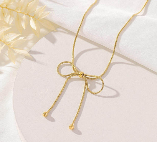 Collier Belle Attache - Boutique R Luxuria